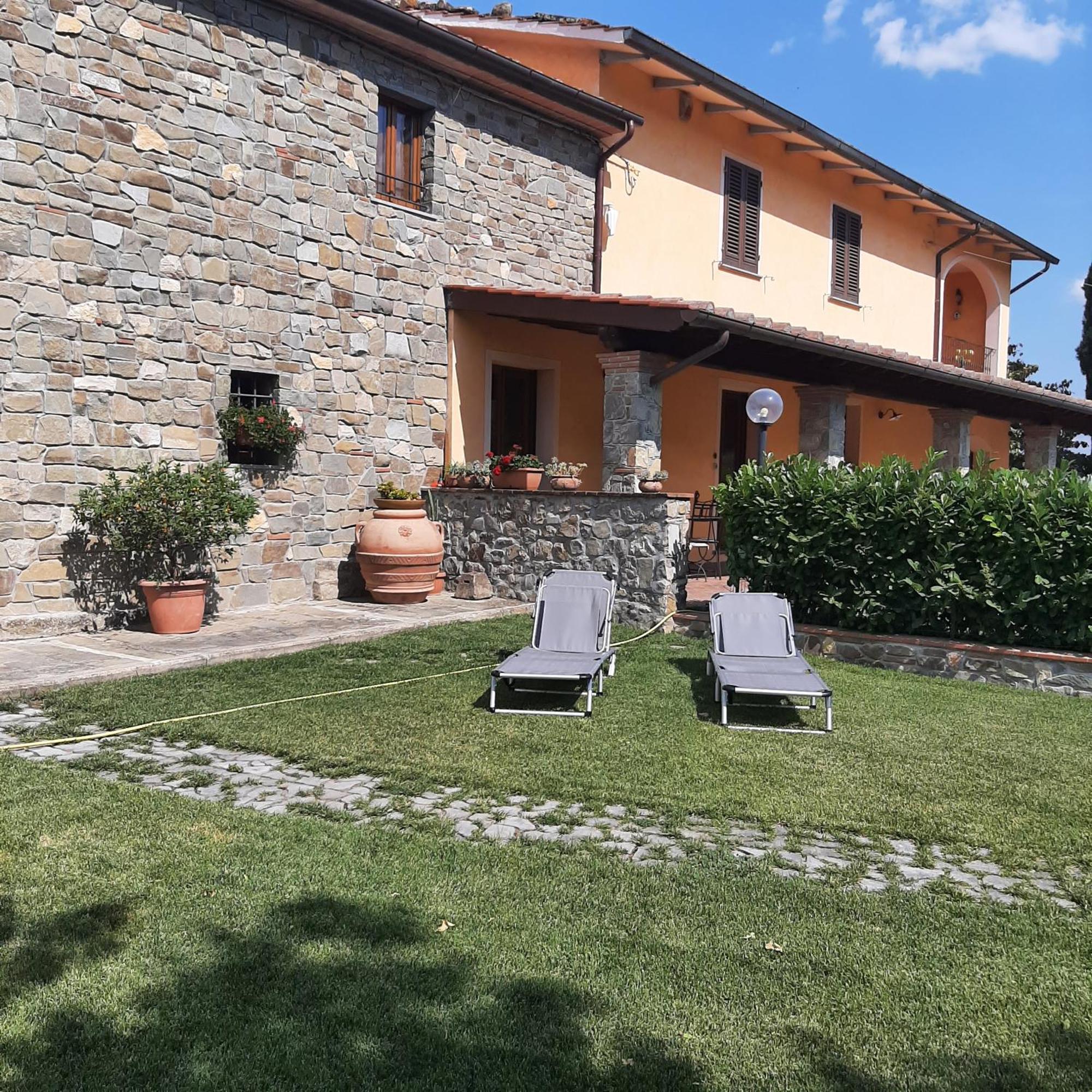 Affittacamere Il Vecchio Mandorlo Quarrata Luaran gambar